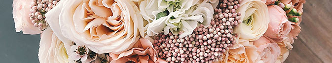 заказать цветы на день матери в Сочи